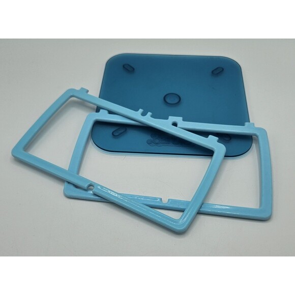 Vintage 1978 Barbie Dream Hutch Cabinet Blue Kitchen Table Blue USA Collectible - Picture 4 of 14